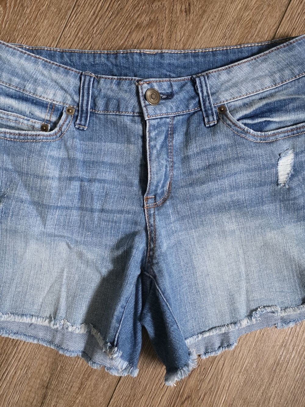 Time and Tru Light Blue Frayed Denim Cutoff Shorts